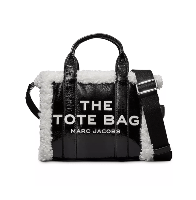 STYLECASTER | 2022 Winter Bag Trends