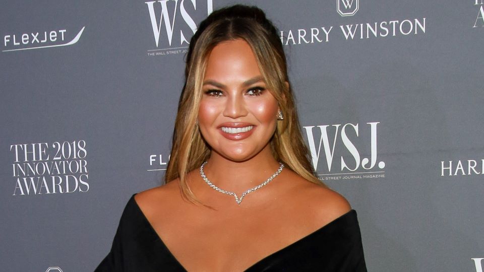 chrissy-teigen-3