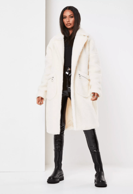 STYLECASTER | Matching Coats & Gloves