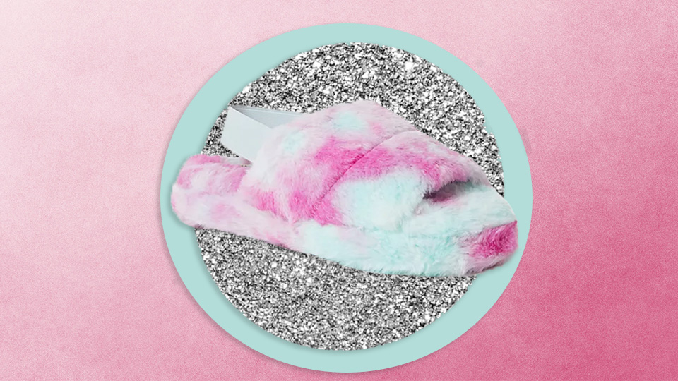 STYLECASTER | Ugg Fluff Yeah Slipper Dupes