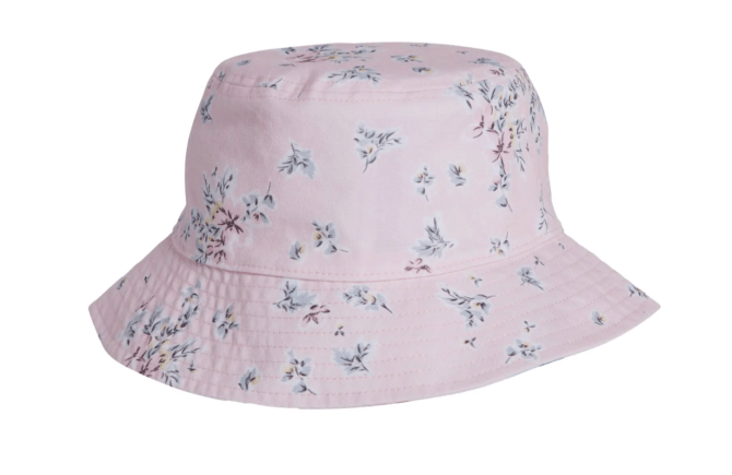 STYLECASTER | Hailey Bieber Bucket Hat