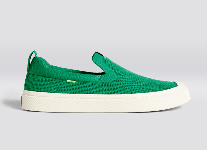 STYLECASTER | Cariuma Ibi Slip on Sneaker
