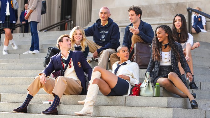 STYLECASTER | Gossip Girl Fashion Trends