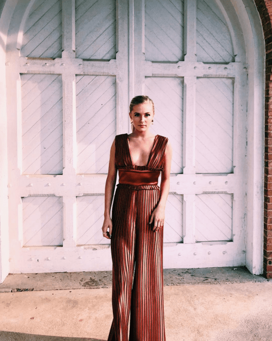 STYLECASTER | Dressing To Look Taller