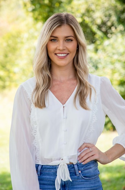 Shenae A., "The Bachelor 2022"