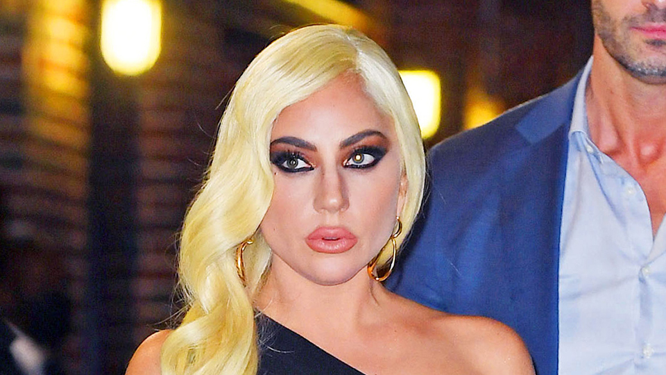 STYLECASTER | Lady Gaga Wardrobe Malfunction