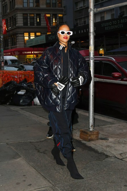 STYLECASTER | Rihanna Pregnancy Style