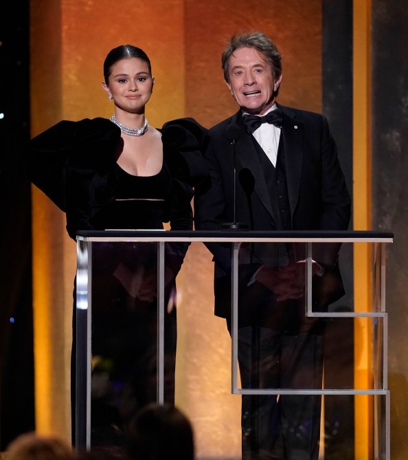 STYLECASTER | Selena Gomez Falls