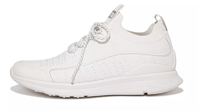 STYLECASTER | Sneaker Trends 2022 