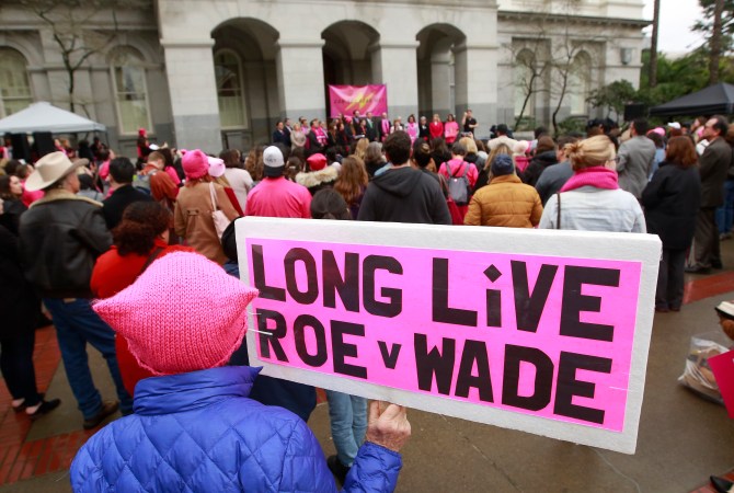 STYLECASTER | Roe v Wade