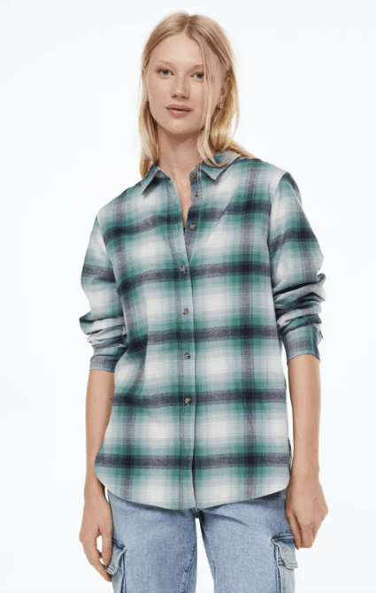 STYLECASTER | Flannel Trend Explainer Spring 2023