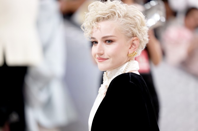 Julia Garner