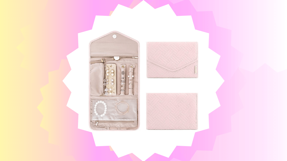 BAGSMART travel jewelry organizer case