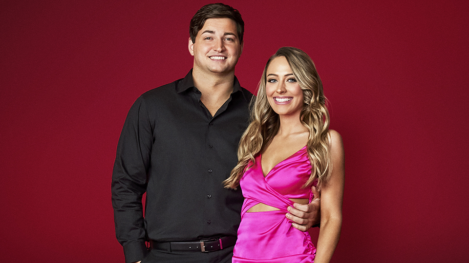 The Ultimatum 2. (L to R) James Morris and Ryann McCracken in Season 2 of The Ultimatum. Cr. Jackson Petty / Netflix © 2023