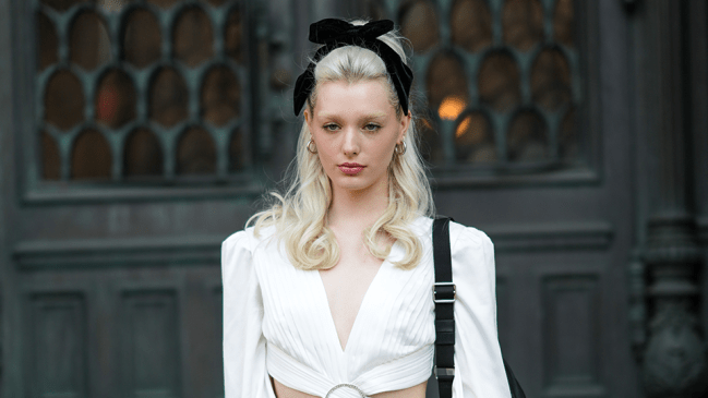 Avery Ovard Super High Half-Up Half-Down Bow