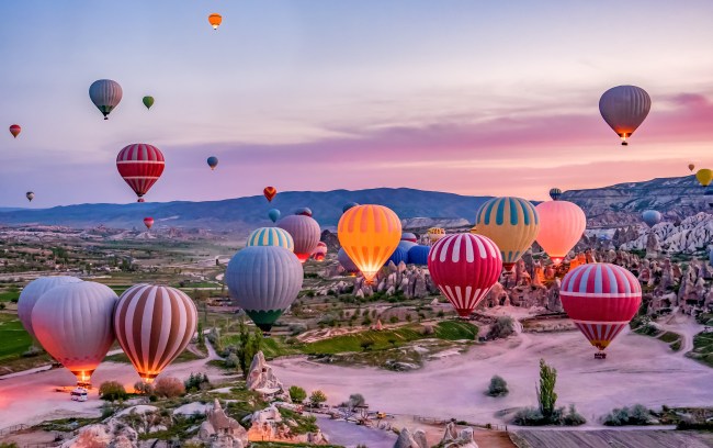 a travel guide to Cappadocia, Turkey