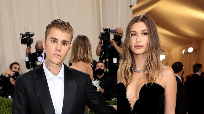NEW YORK, NEW YORK - SEPTEMBER 13: Justin Bieber and  Hailey Bieber attend The 2021 Met Gala Celebrating In America: A Lexicon Of Fashion at Metropolitan Museum of Art on September 13, 2021 in New York City.