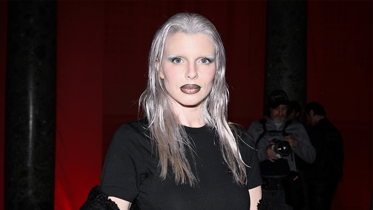 Julia Fox with silver hair and bleached eyebrows.