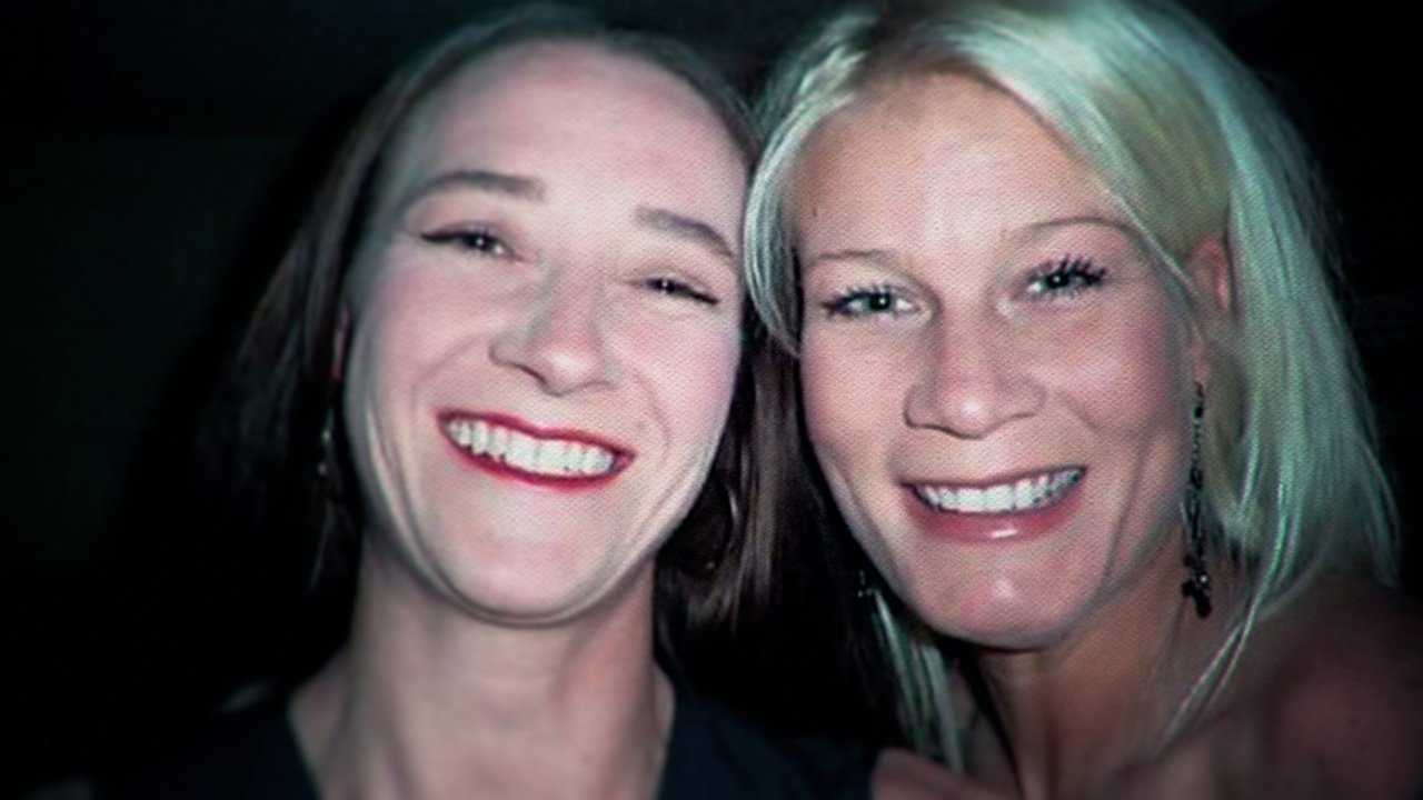 Worst Roommate Ever s2. (L to R) Janie and Rachel in Worst Roommate Ever