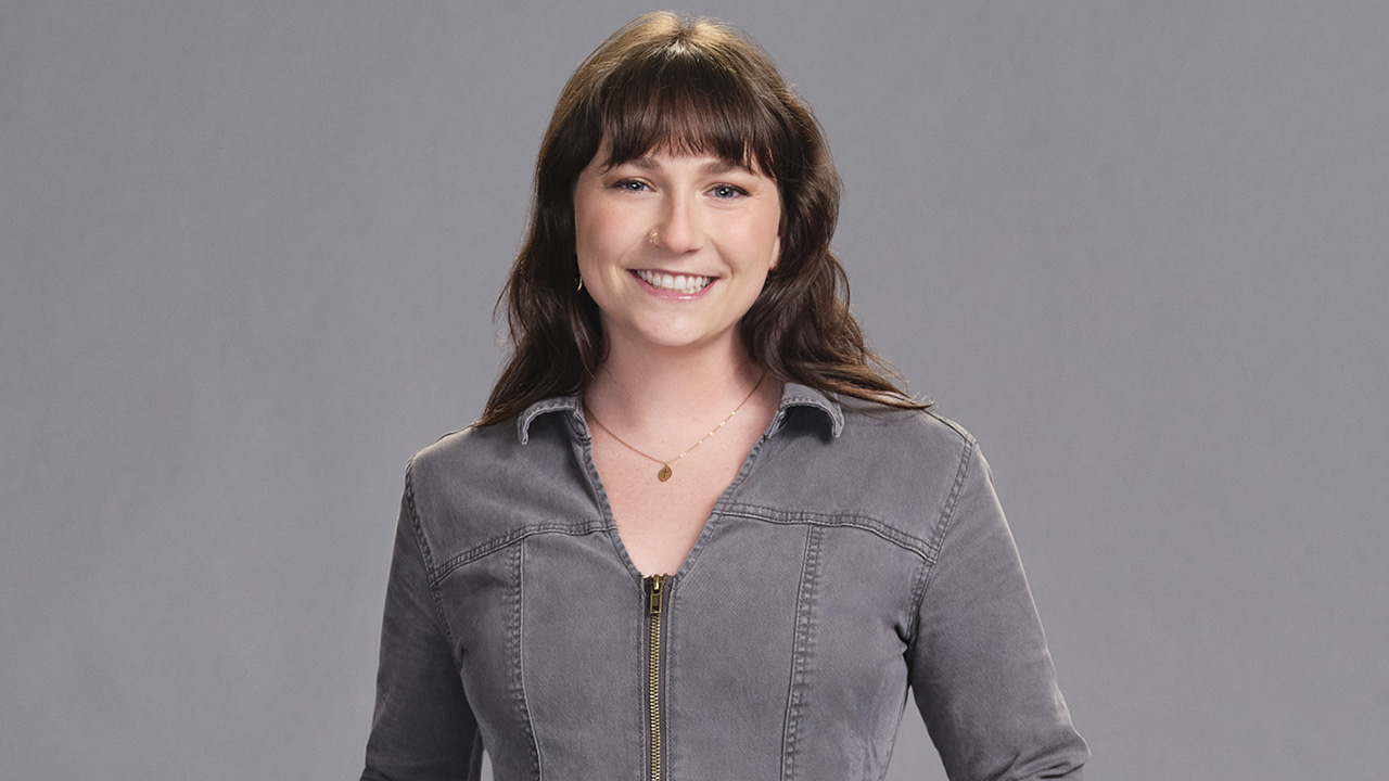 Who's Gracie Lou related on Claim to Fame?