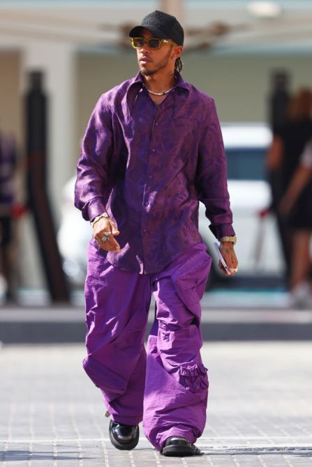 Lewis Hamilton, Versace, Abu Dhabi, purple