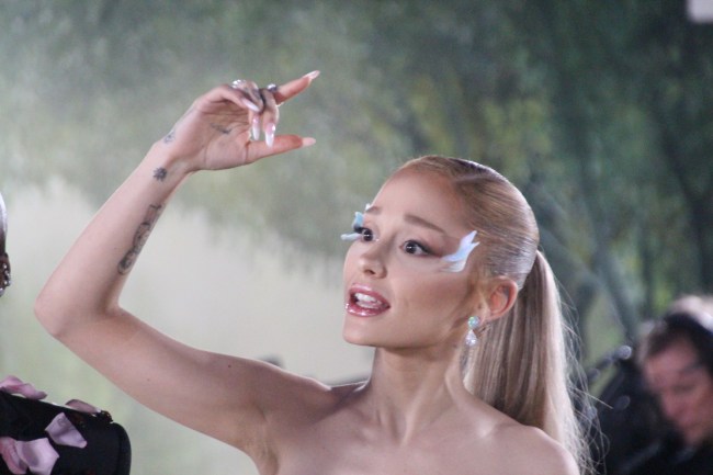 06 May 2024, USA, New York: Ariana Grande attends the benefit gala of the Costume Institute of the Metropolitan Museum, on the occasion of the opening of the exhibition "Sleeping Beauties: Reawakening Fashion". Photo: Christina Horsten/dpa