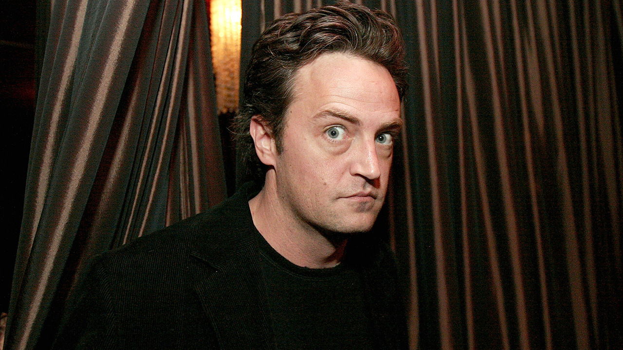 LOS ANGELES, CA - DECEMBER 09:  Actor Matthew Perry at the after party for the FX Network's premiere screening of "Dirt" at Republic on December 9, 2006 in Los Angeles, California.