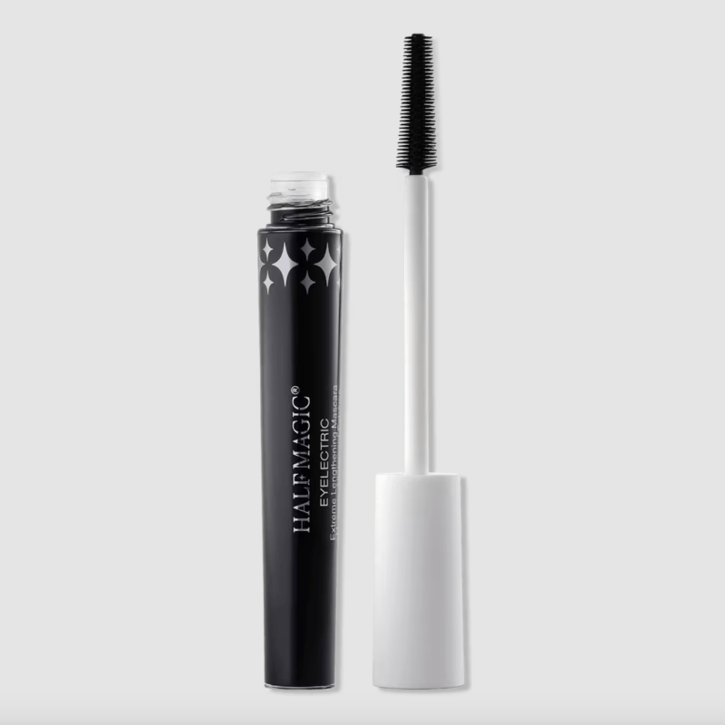 Winter Makeup Trends 2024: Faux Freckles, Pink Highlighter, & More