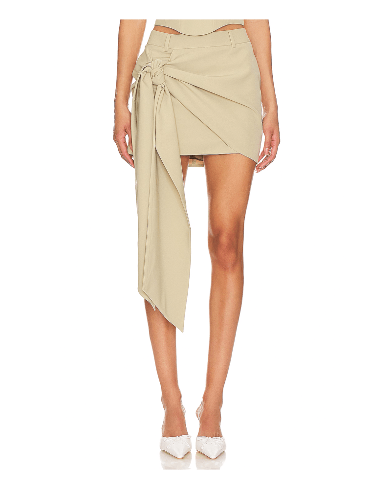 Fashion Trends 2025: Suits With Drama, Cool Denim, & More