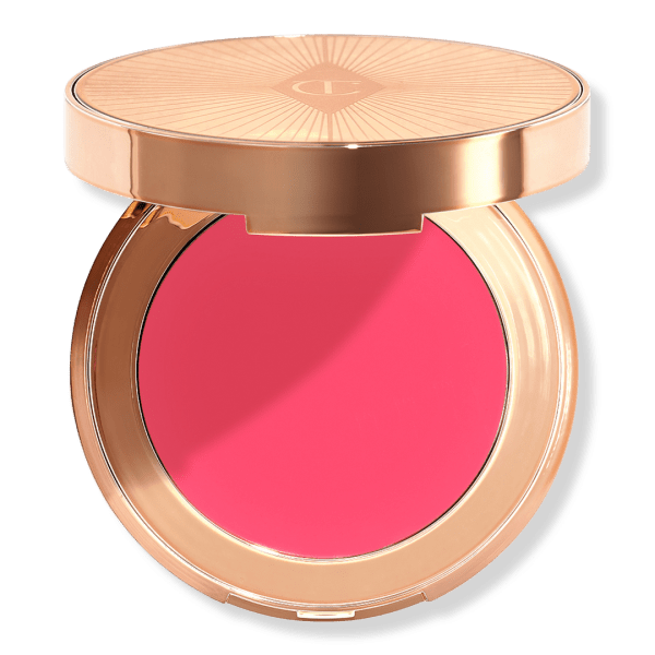 Jen Affleck's Favorite Hair, Makeup, & Skincare Products