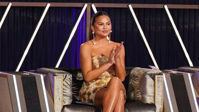 Star Search Live. (L to R) Chrissy Teigen, Jelly Roll, Sarah Michelle Gellar in episode 102 of Star Search Live